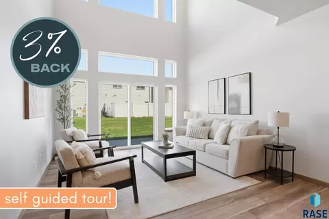2404 E Jetty Pl, Sioux Falls, SD 57108