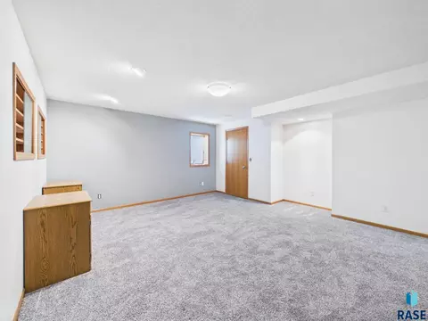 Other - 1108 Sunnyside Ct, Mitchell, SD 57301 photo 14 of 27