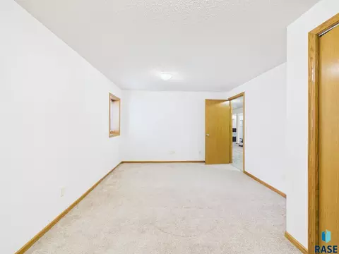 Bedroom - 1108 Sunnyside Ct, Mitchell, SD 57301 photo 9 of 9