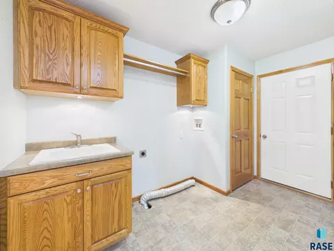 Other - 1108 Sunnyside Ct, Mitchell, SD 57301 photo 4 of 27