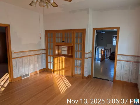Living - 203 E 6th Ave, Sisseton, SD 57262 photo 2 of 5