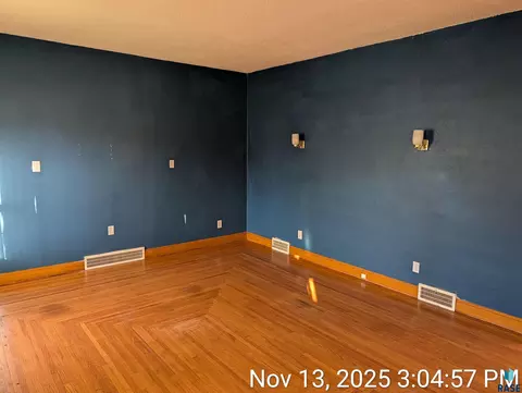 Living - 203 E 6th Ave, Sisseton, SD 57262 photo 3 of 5