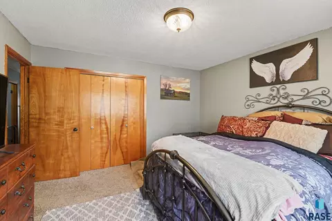 Bedroom - 611 E 3rd St, Bridgewater, SD 57319 photo 2 of 5