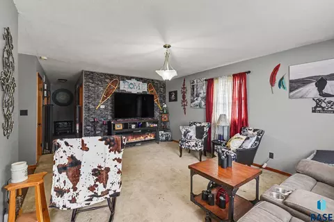 Living - 611 E 3rd St, Bridgewater, SD 57319 photo 1 of 6