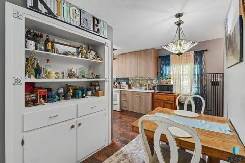 Dining - 611 E 3rd St, Bridgewater, SD 57319 photo 1 of 2