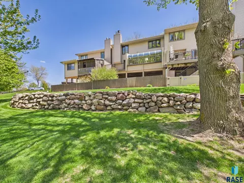4307 S Townpark Pl, Sioux Falls, SD 57105