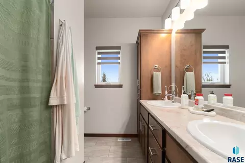 9012 W 23rd St, Sioux Falls, SD 57106 photo 8