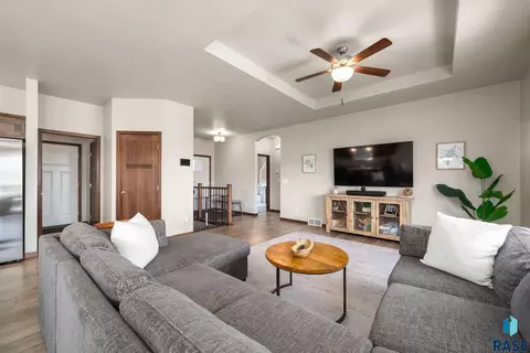 9012 W 23rd St, Sioux Falls, SD 57106 photo 3