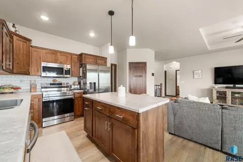 9012 W 23rd St, Sioux Falls, SD 57106 photo 4