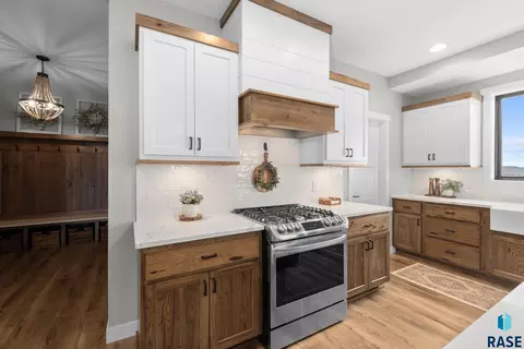 Kitchen - 7308 E Gray Eagle Cir, Sioux Falls, SD 57110 photo 2 of 2