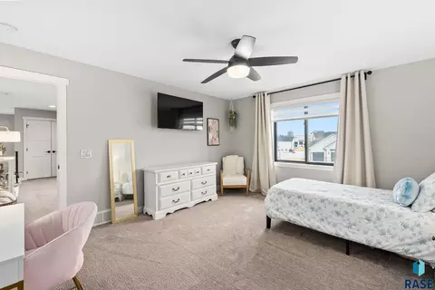 Bedroom - 7308 E Gray Eagle Cir, Sioux Falls, SD 57110 photo 6 of 7
