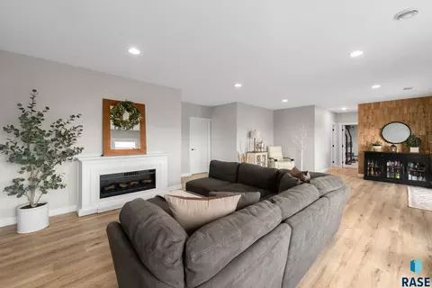 Living - 7308 E Gray Eagle Cir, Sioux Falls, SD 57110 photo 5 of 6