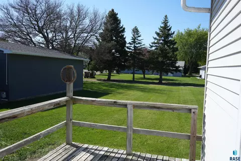 Other - 608 E Maple St, Parkston, SD 57366 photo 3 of 3