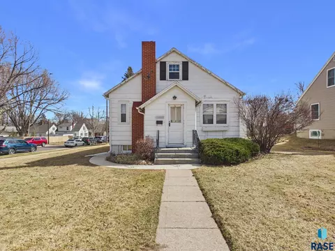 1200 S Hawthorne Ave, Sioux Falls, SD 57105