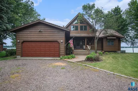 Exterior - 3452 Dakota Trl, Gary, SD 57237 photo 2 of 11