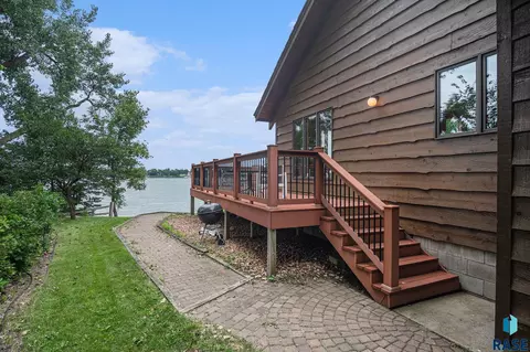 Exterior - 3452 Dakota Trl, Gary, SD 57237 photo 10 of 11