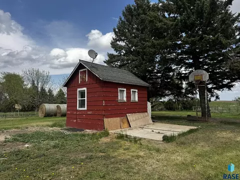 23886 454th Ave, Madison, SD 57042 photo 6