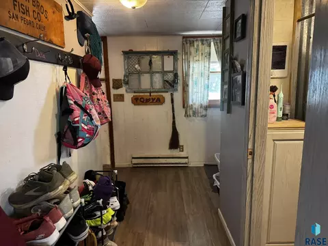 23886 454th Ave, Madison, SD 57042 photo 11