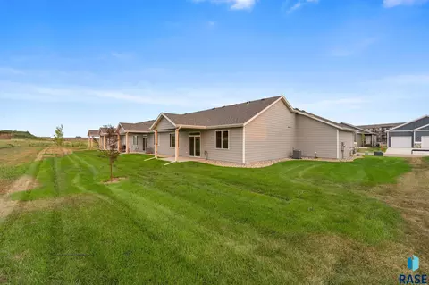 Exterior - 7240 E Waters Edge Pl, Sioux Falls, SD 57110 photo 9 of 12