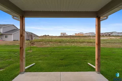 Exterior - 7240 E Waters Edge Pl, Sioux Falls, SD 57110 photo 4 of 12