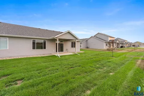 Exterior - 7240 E Waters Edge Pl, Sioux Falls, SD 57110 photo 12 of 12