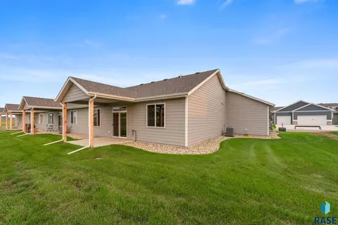 Exterior - 7240 E Waters Edge Pl, Sioux Falls, SD 57110 photo 2 of 12