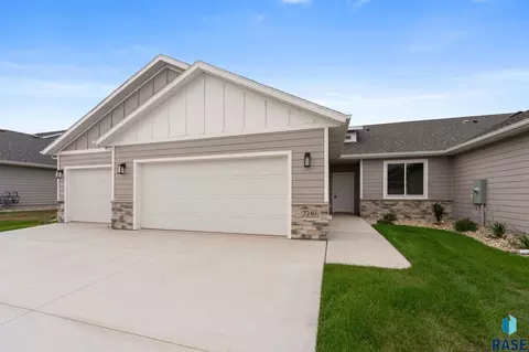 Exterior - 7240 E Waters Edge Pl, Sioux Falls, SD 57110 photo 5 of 12