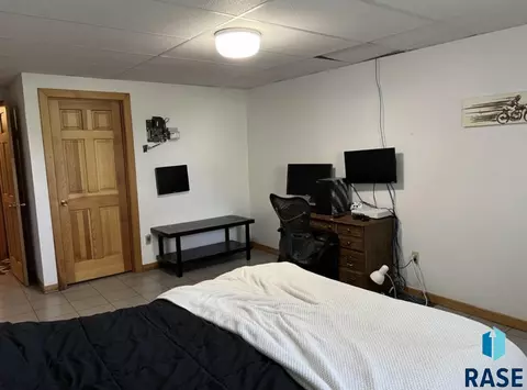 Bedroom - 705 E Farmer Ave, Howard, SD 57349 photo 3 of 5