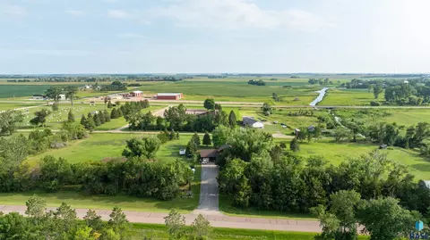 View/Area - 705 E Farmer Ave, Howard, SD 57349 photo 10 of 14