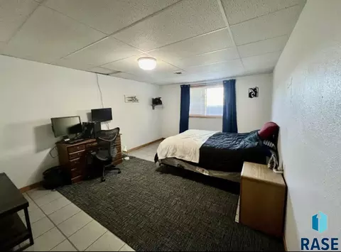 Bedroom - 705 E Farmer Ave, Howard, SD 57349 photo 2 of 5