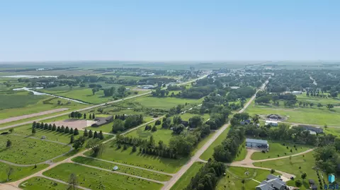 View/Area - 705 E Farmer Ave, Howard, SD 57349 photo 6 of 14