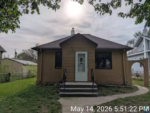 613 N Edmunds St, Mitchell, SD 57301
