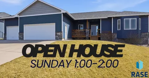 8205 E Willow Leaf St, Sioux Falls, SD 57110