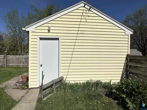 Other - 508 N Summit Ave, Madison, SD 57042 photo 4 of 4