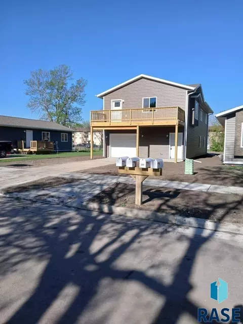 Other - 305 N Willow Ave, Sioux Falls, SD 57104 photo 6 of 9