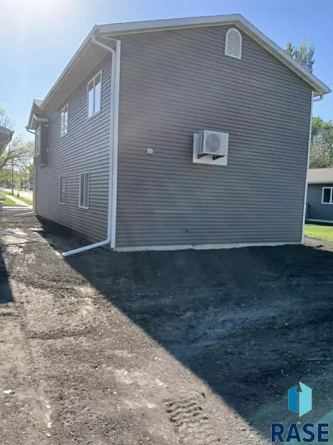 Other - 305 N Willow Ave, Sioux Falls, SD 57104 photo 7 of 9