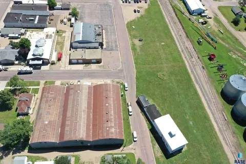 S Tbd 2nd St, Madison, SD 57042 photo 2
