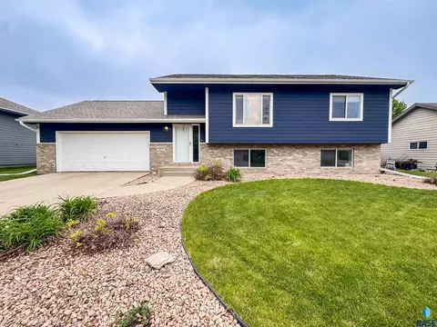 6809 S Mogen Ave, Sioux Falls, SD 57108