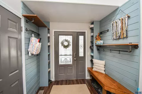 Entry Way - 905 E Ryan Dr, Tea, SD 57064 photo 1 of 1