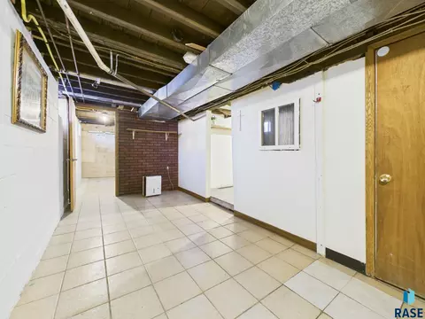Other - 1017 E 8th St, Sioux Falls, SD 57103 photo 6 of 10