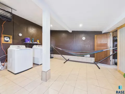 Other - 1017 E 8th St, Sioux Falls, SD 57103 photo 2 of 10