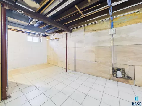 Other - 1017 E 8th St, Sioux Falls, SD 57103 photo 10 of 10