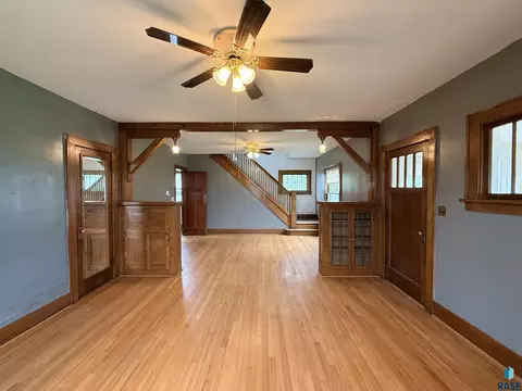 Living - 208 W Turk St, Oldham, SD 57051 photo 3 of 6