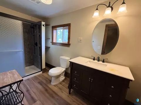 Bath - 208 W Turk St, Oldham, SD 57051 photo 1 of 3
