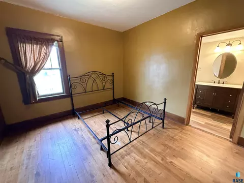 Bedroom - 208 W Turk St, Oldham, SD 57051 photo 3 of 9