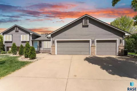 900 E 64th St, Sioux Falls, SD 57108