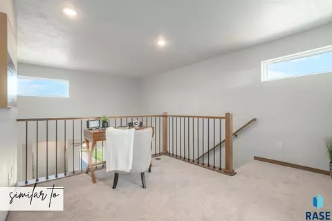 Entry Way - 8000 E Tencate Pl, Sioux Falls, SD 57110 photo 2 of 3