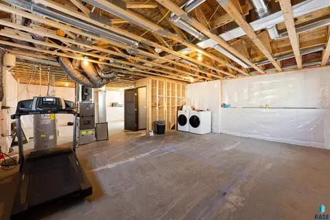 Other - 350 N Everest Ave, Tea, SD 57064 photo 4 of 5
