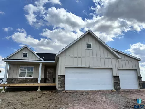 2117 E Alexa St, Brandon, SD 57005