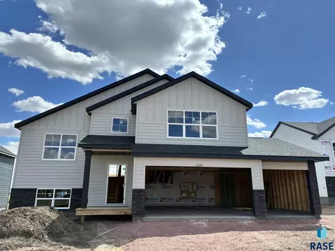 2209 E Alexa St, Sioux Falls, SD 57110